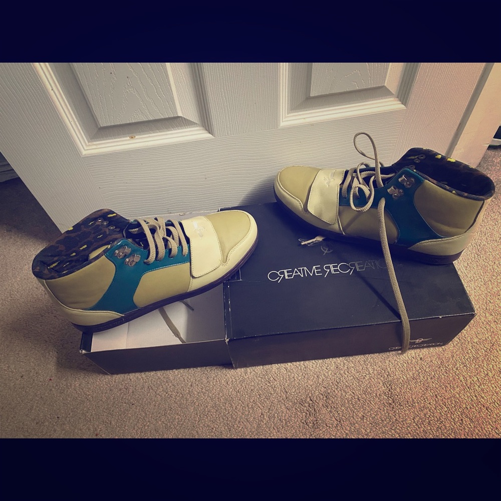 Creative recreational sneakers